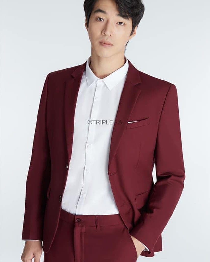 สูทผู้ชาย สีแดง