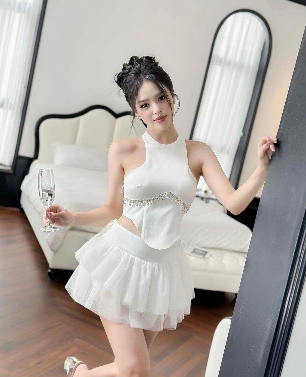 ชุดเซ็ท แต่งเพชร สีขาว