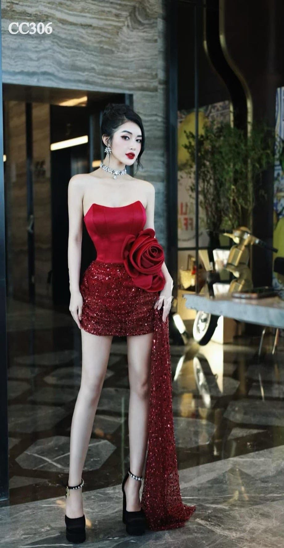 ชุดเดรส เกาะอก แต่งดอก+กลิตเตอร์ สีแดง 2074 Size M BKK รูปที่ 3