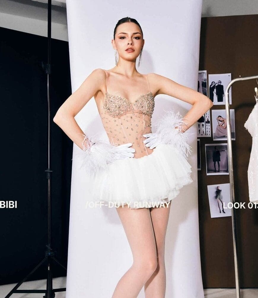 ชุดเดรส สายเดี่ยว แต่งเพรช สีขาว BRAND OBIBI 2275 BKK SIZE S-M รูปที่ 5
