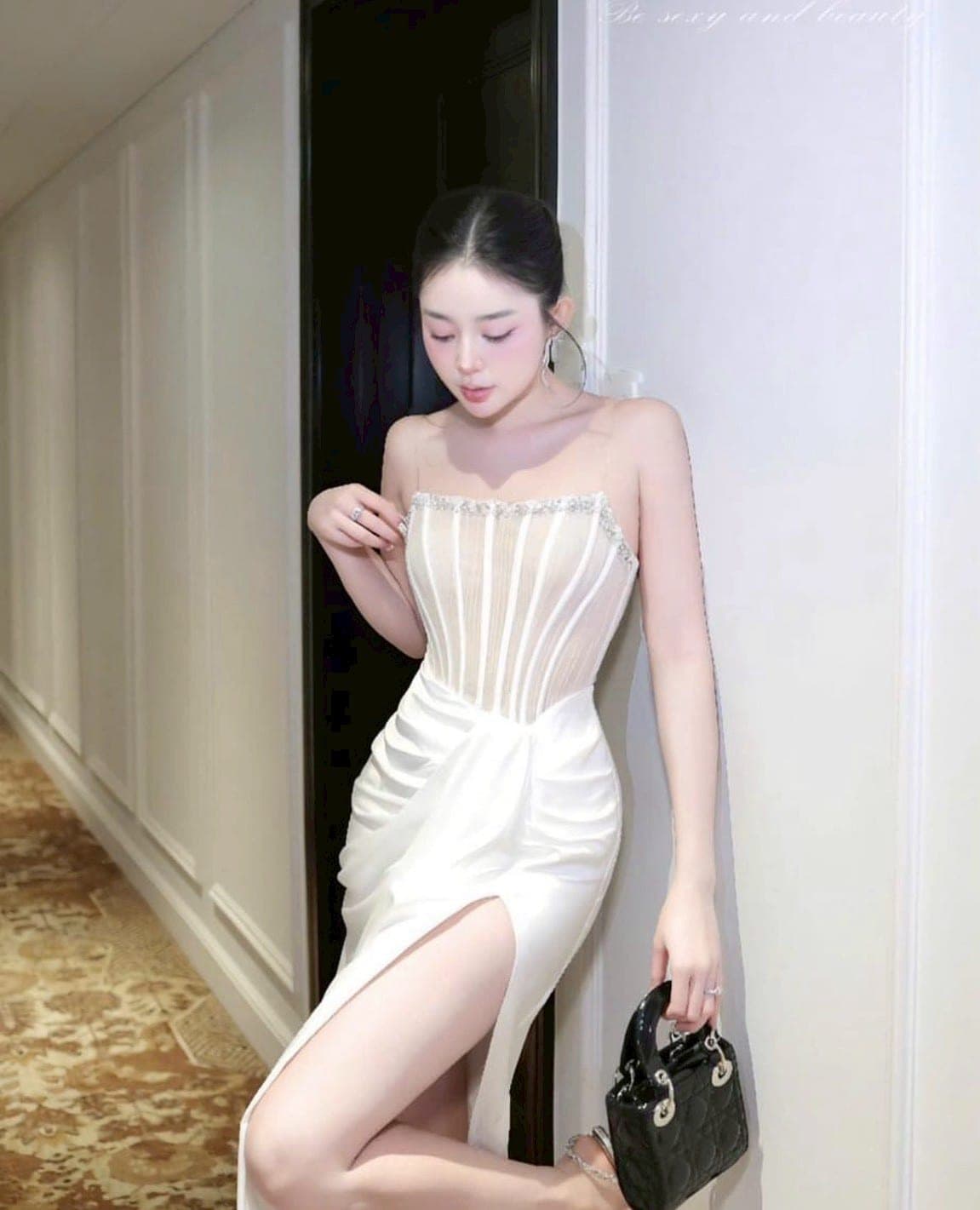 ชุดเดรส-ราตรี เกาะอก แต่งเพรช สีดำ  สีขาว  ZEN LULU 3065 SIZE S-M BKK รูปที่ 8
