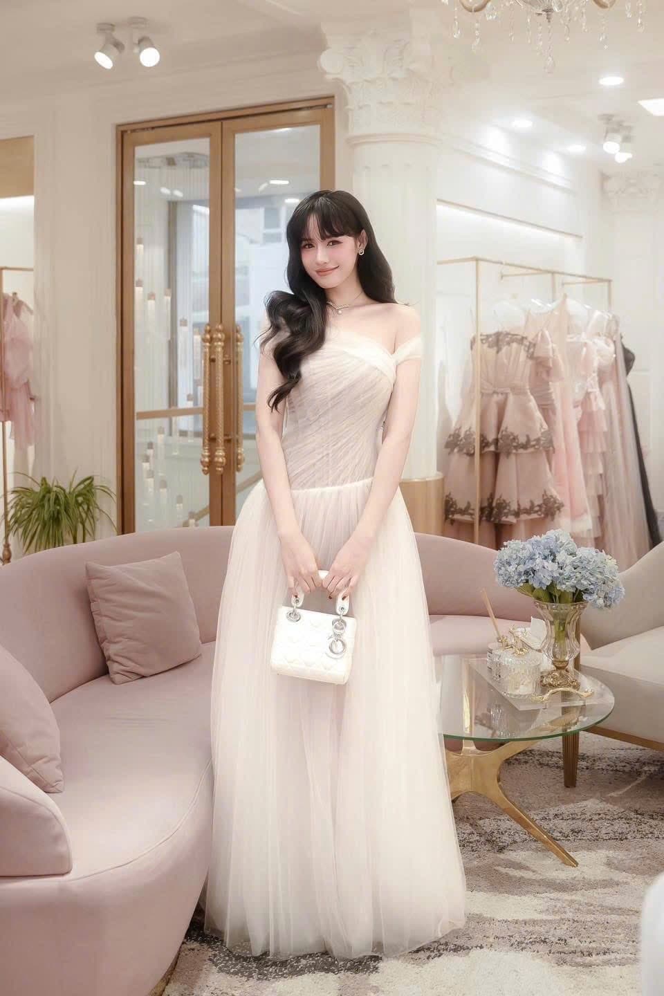 ชุดเดรส ปาดไหล่ สีขาว 3056 Brand HiSo Size FREESIZE BKK รูปที่ 1