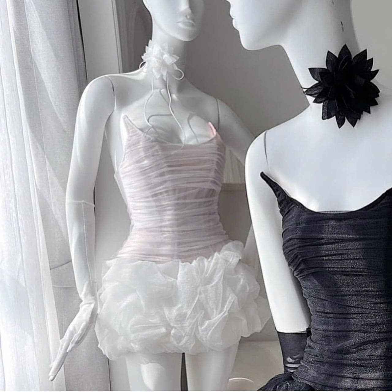 ชุดเดรส เกาะอก ถุงมือ+ดอก สีแดง สีดำ BRAND WABISABI 2142 Size S,M BKK รูปที่ 8