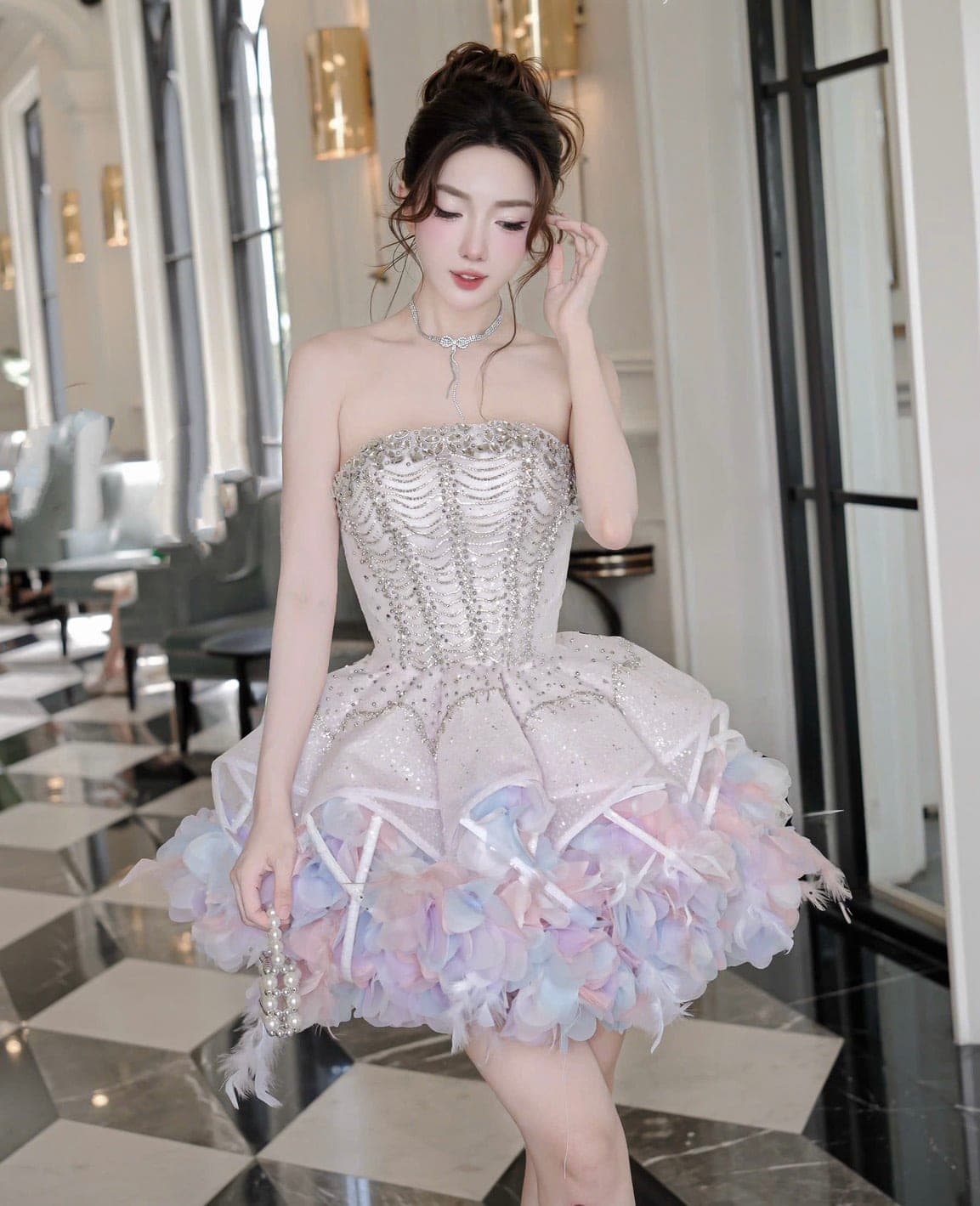 ชุดเดรส เกาะอก แต่งเพชร+ขนนก สีชมพูพาสเทล ม่วง 2024 Size M รูปที่ 4