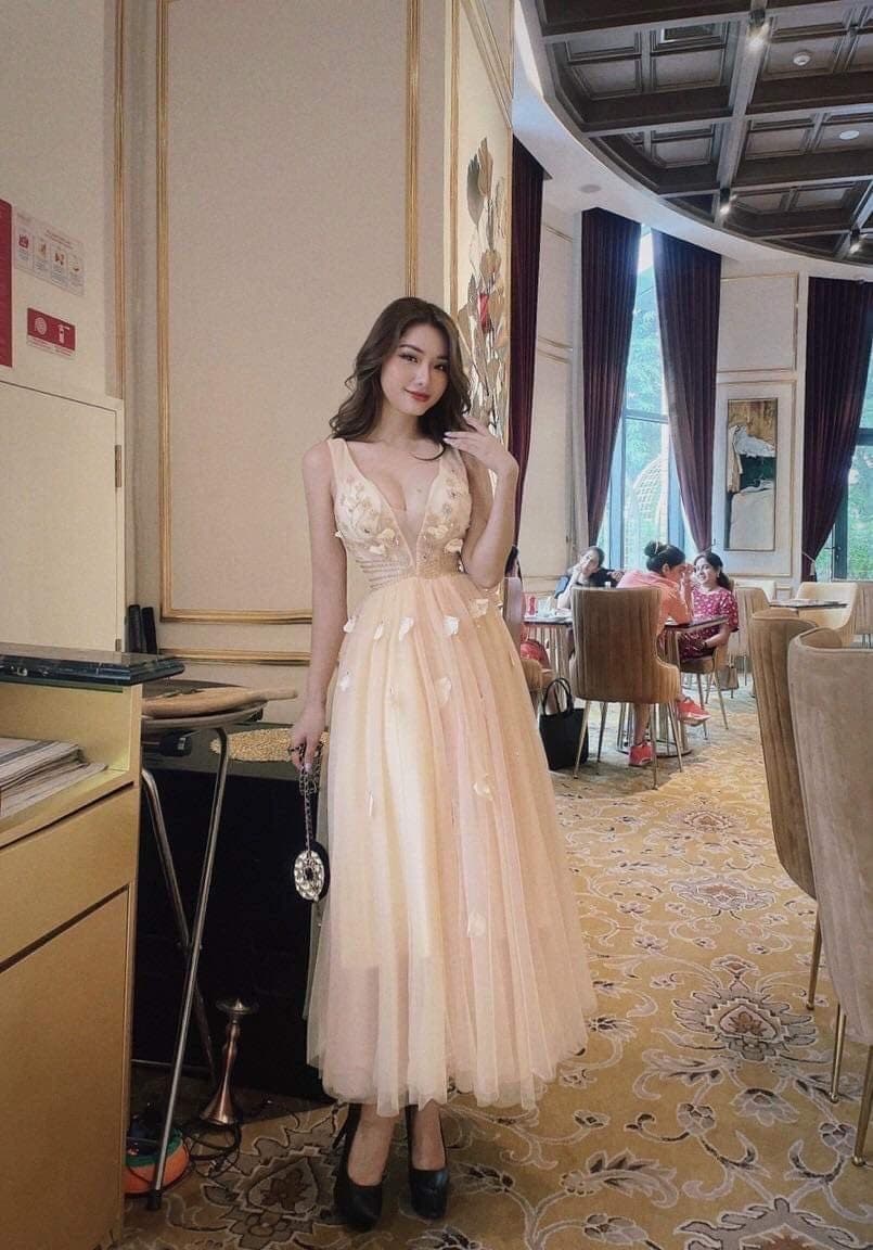 ชุดเดรส ราตรี สีครีม Brand HiSo 3063 Size S-M BKK รูปที่ 3