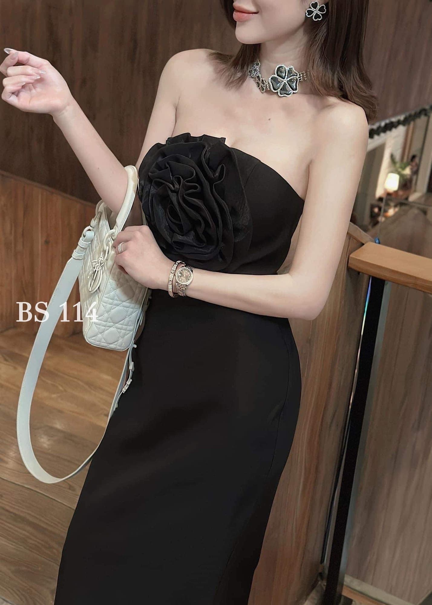 ชุดเซ็ท เกาะอกดอก สีขาว สีดำ Brand เวียดนามแท้ 4015 Size S BKK รูปที่ 4