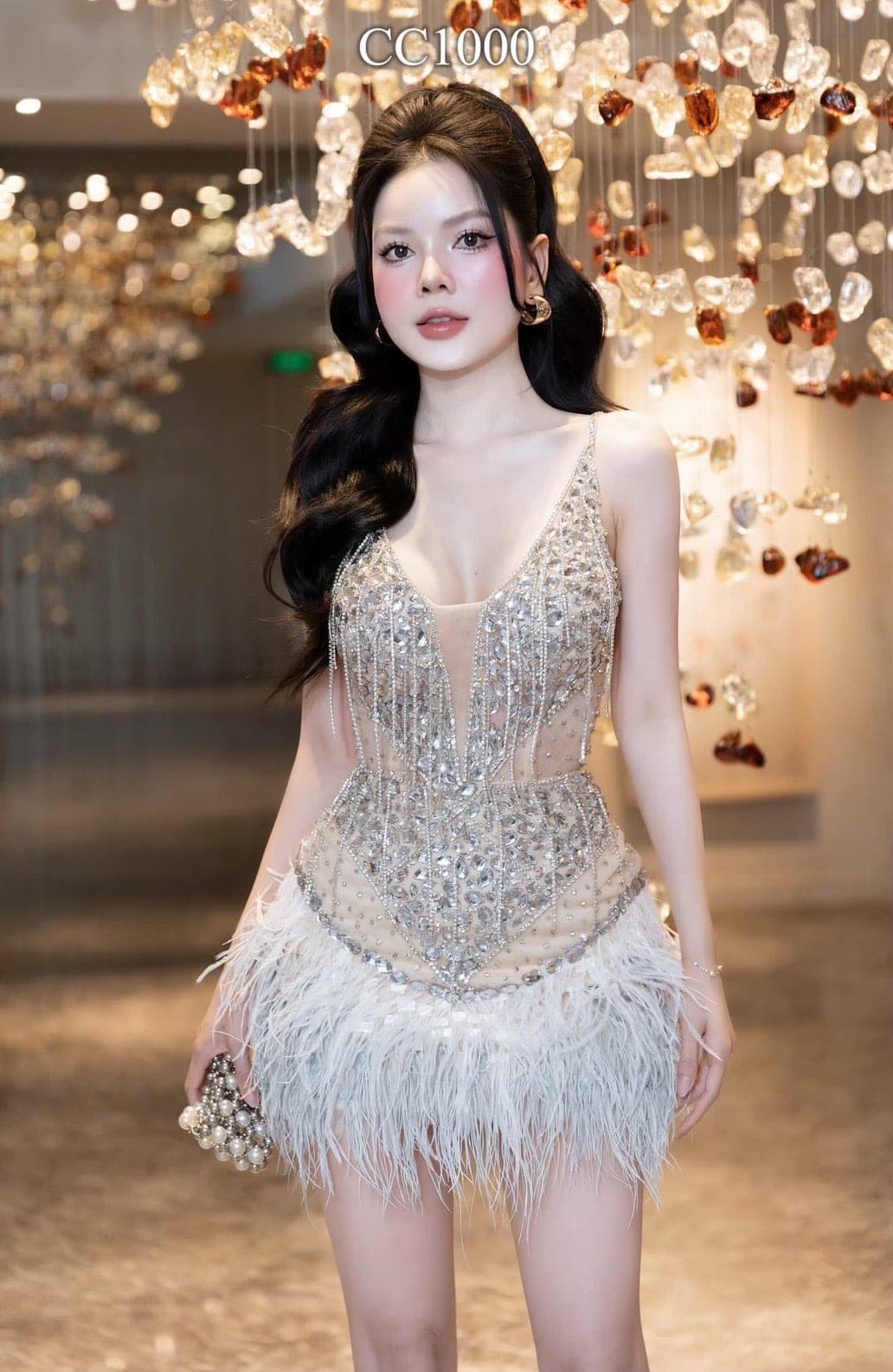 ชุดเดรส สายเดี่ยว แต่งเพชร+ขน สีครีม 2063 Size S BKK รูปที่ 1