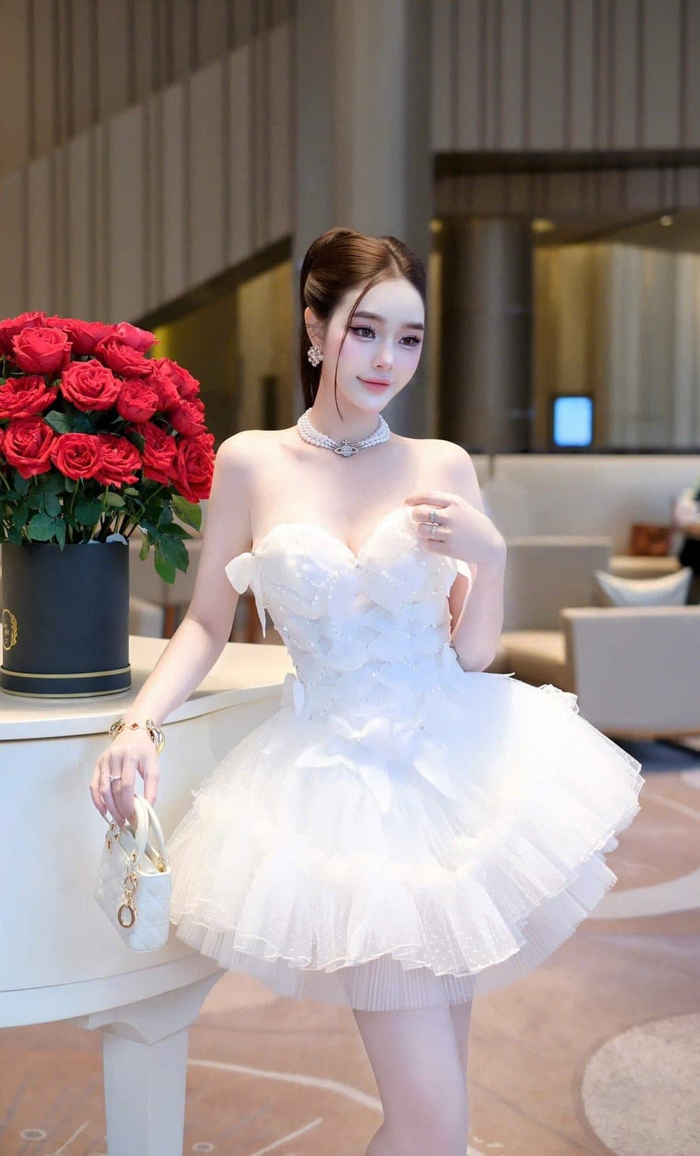 ชุดเดรส เกาะอก แต่งโบว์ สีขาว Brand HiSo 2224 Size S BKK รูปที่ 1