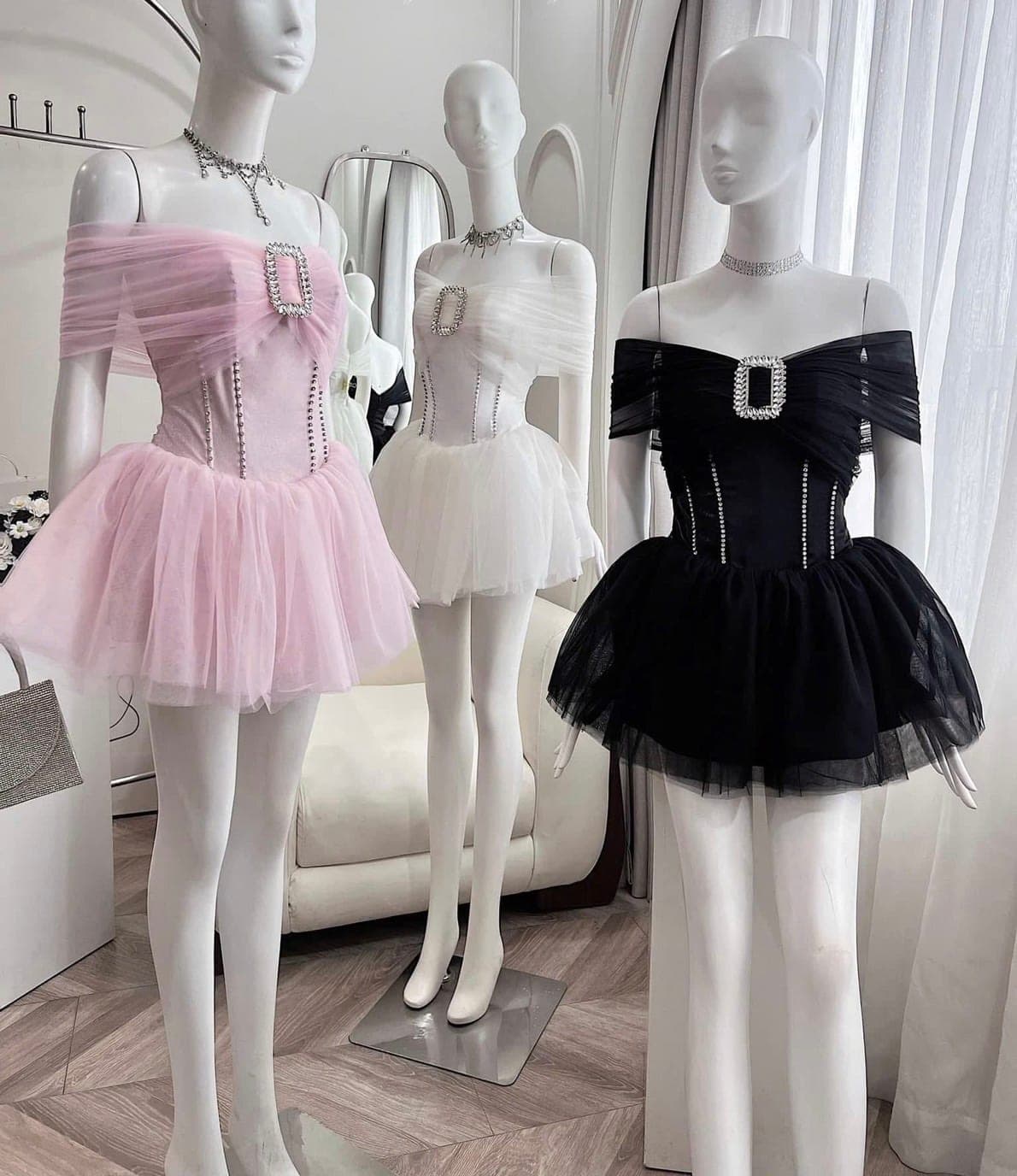 ชุดเดรส ปาดไหล่ สีชมพู  สีขาว Brand เวียดนามแท้ 2179 Size S BKK รูปที่ 2