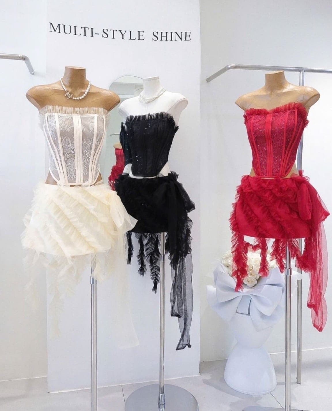 ชุดเซ็ท 2 ชิ้น เสื้อ+กระโปรง แต่งระบาย สีแดง BRAND WABISABI 4013 Size S-M BKK รูปที่ 8