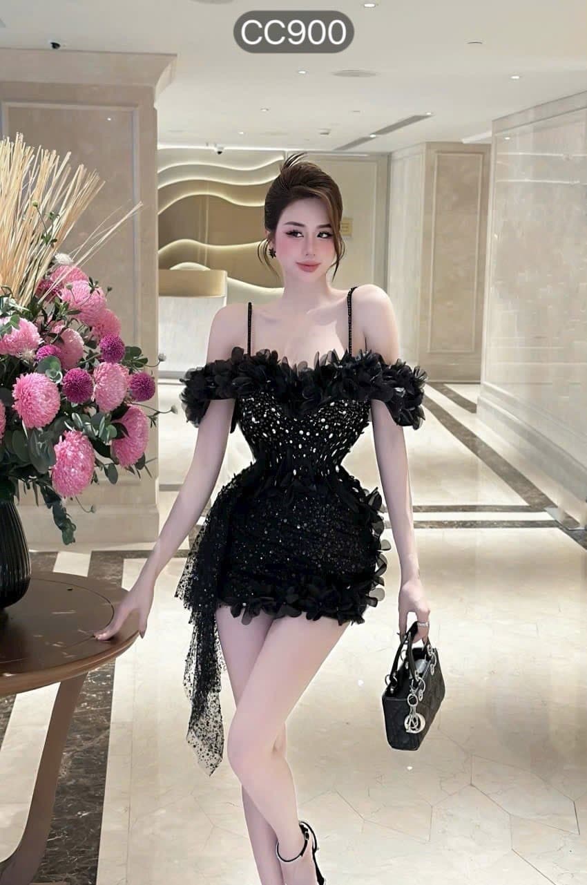 ชุดเดรส สายเดี่ยว ปาดไหล่ แต่งมุก+ดอก สีดำ 2071 Size M รูปที่ 2