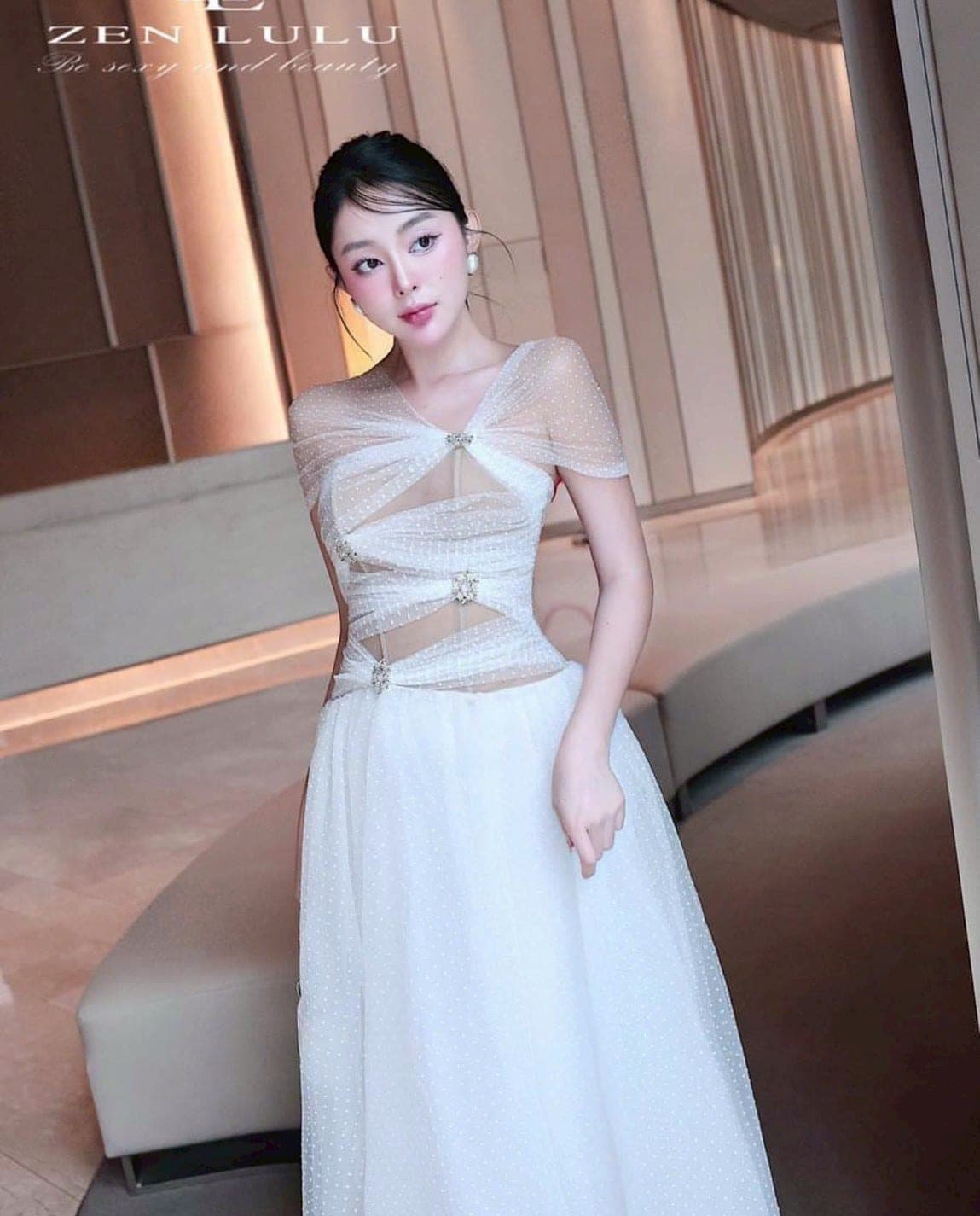 ชุดราตรี ปาดไหล่ สีขาว ZEN LULU 3067 SIZE S-M BKK รูปที่ 1