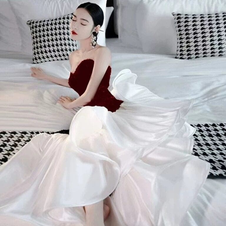 ชุดเดรส เกาะอก  กลิตเตอร์ หางปลา สีแดง แบรนด์แท้ นำเข้า 3034 Size S-M BKK รูปที่ 6