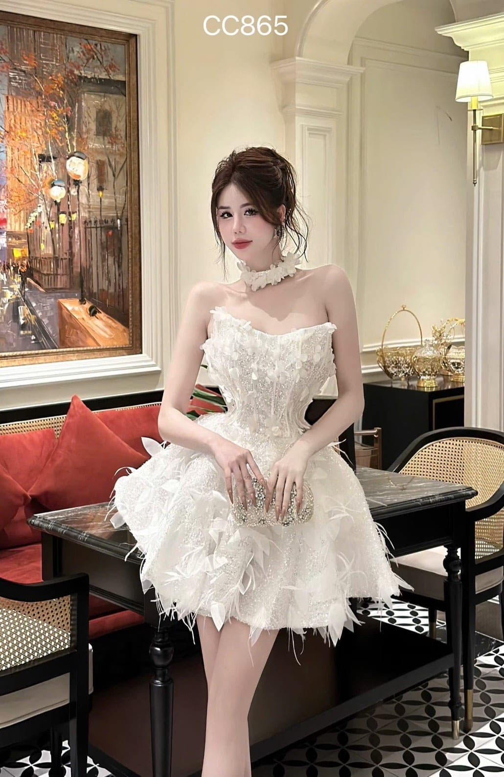 ชุดเดรส เกาะอก แต่งขน+กลิตเตอร์ สีขาว 2010 Size M BKK รูปที่ 3