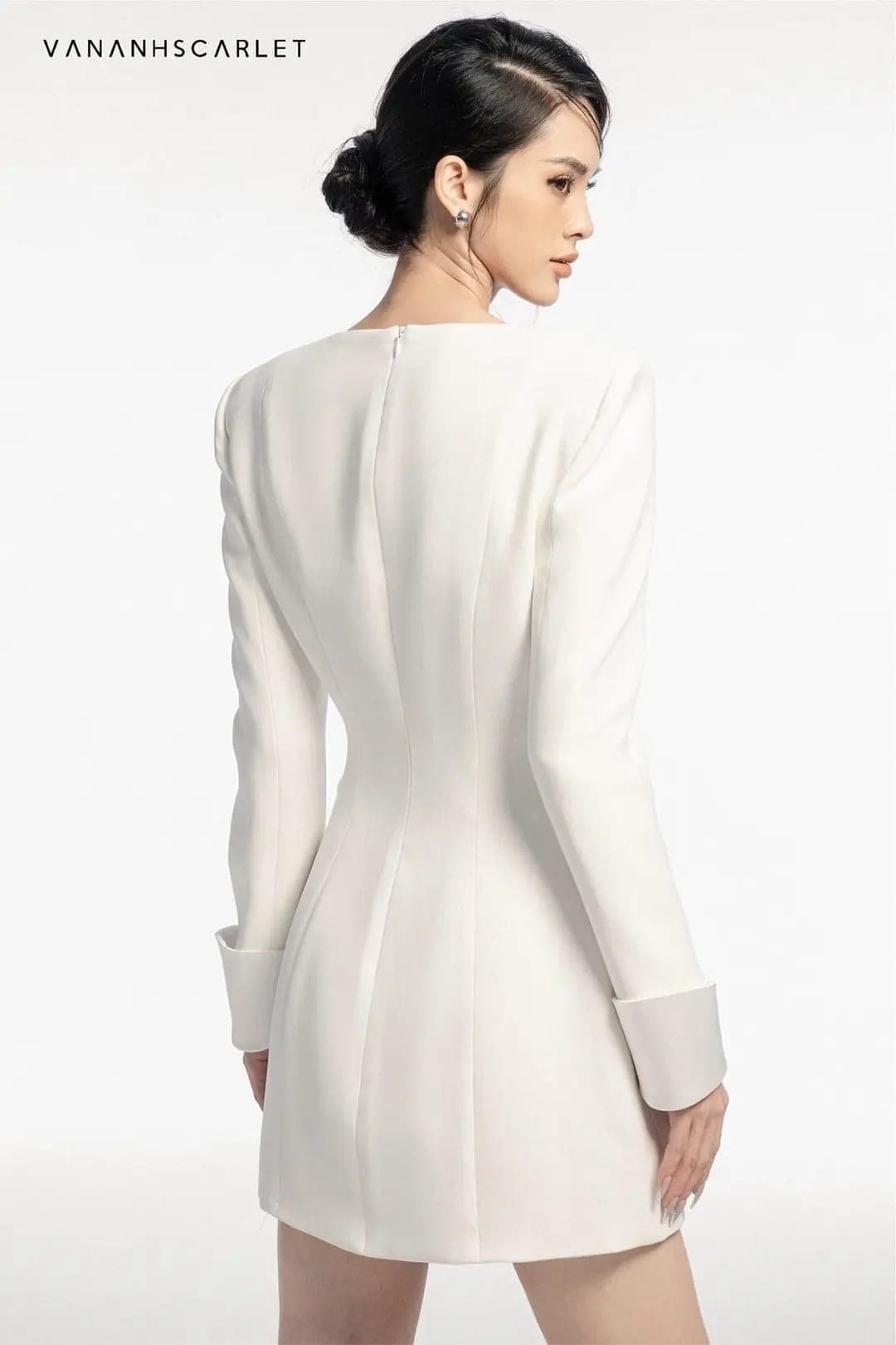 ชุดเดรส สูท แขนยาว สีขาว VANANHSCARLET 6004 Size M รูปที่ 2