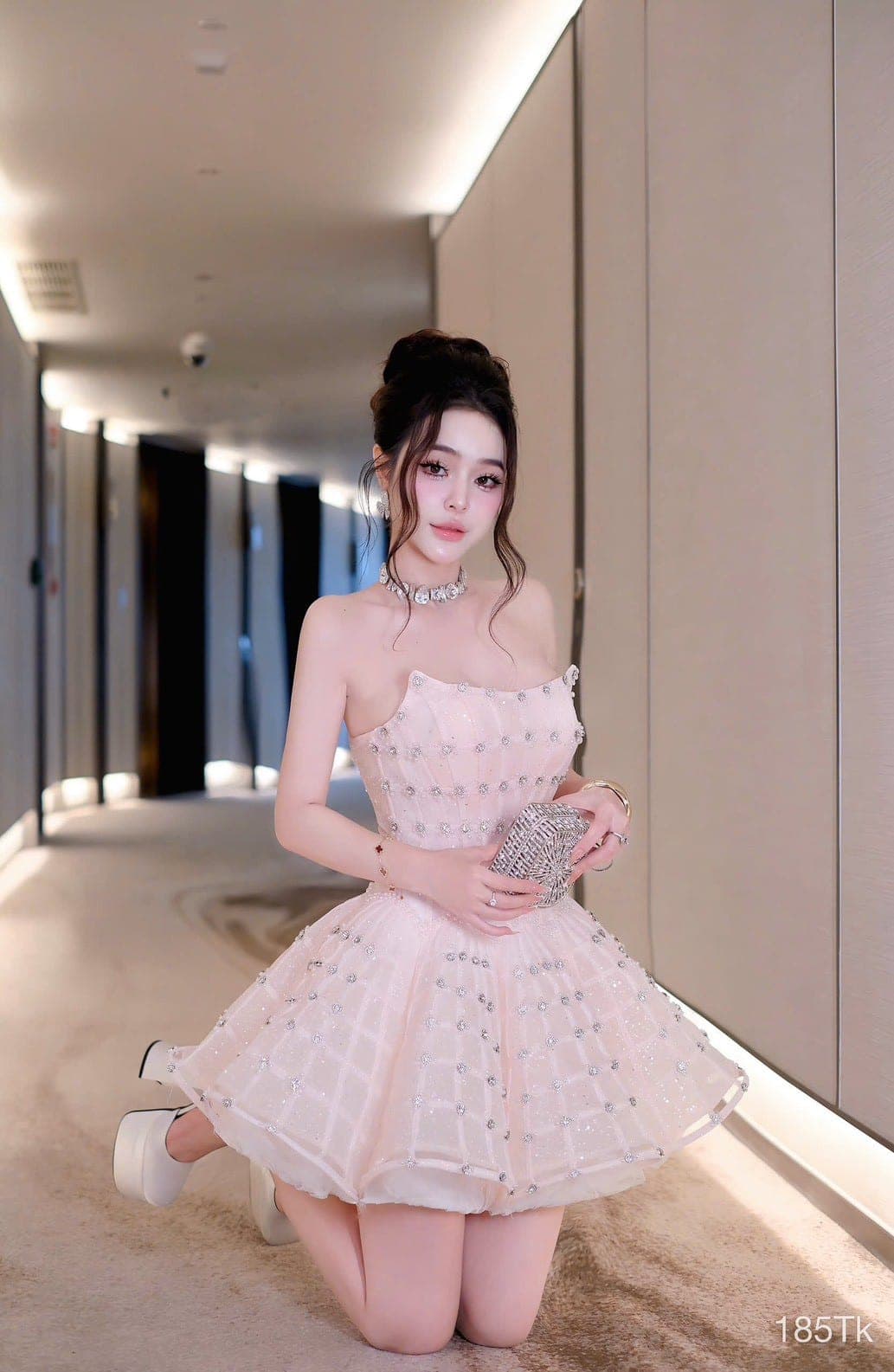 ชุดเดรส เกาะอก แต่งเพชร+กลิตเตอร์ สีชมพู 2028 Size S BKK รูปที่ 2