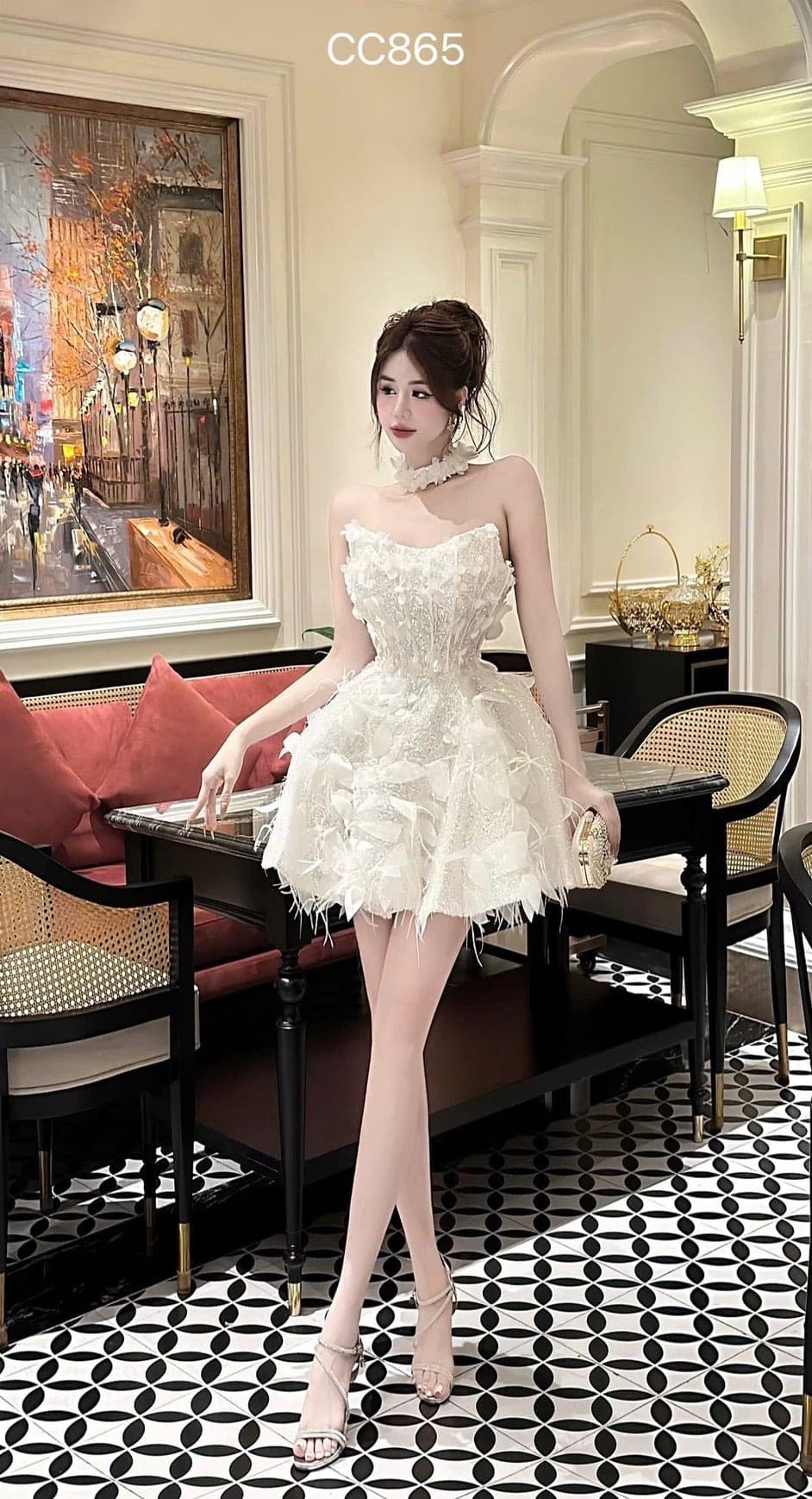 ชุดเดรส เกาะอก แต่งขน+กลิตเตอร์ สีขาว 2010 Size M BKK รูปที่ 4