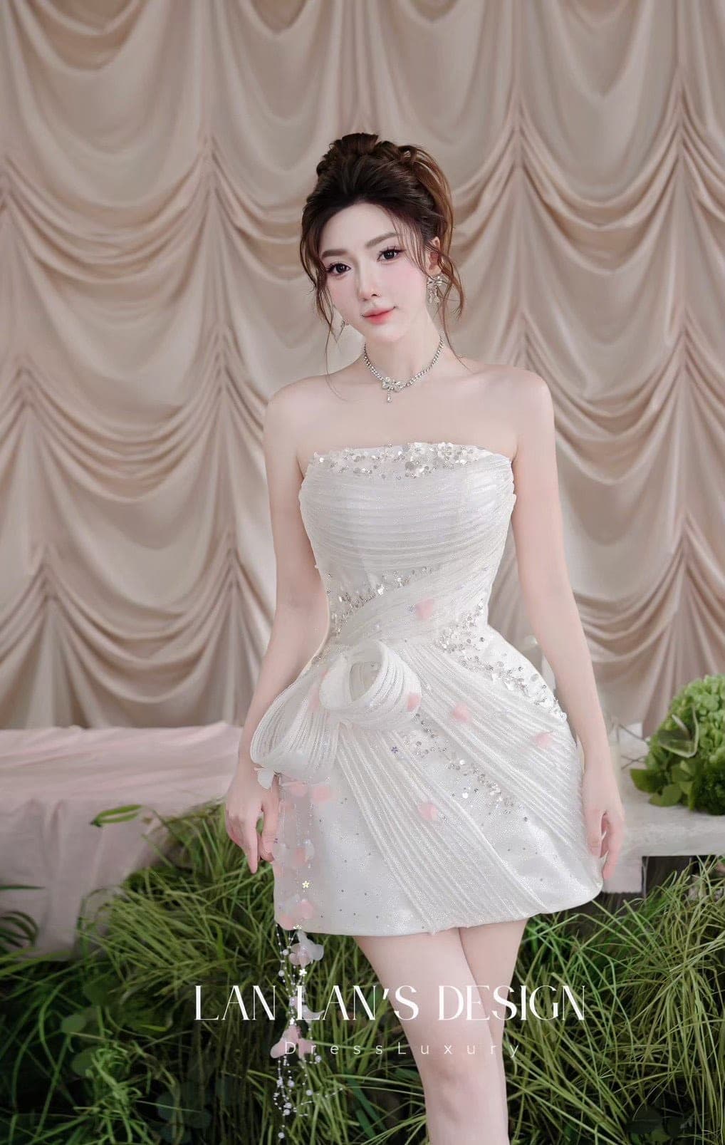 ชุดเดรส เกาะอก กระโปรงแต่งโบว์ สีขาว Brand HISO 2346 BKK Size S รูปที่ 2