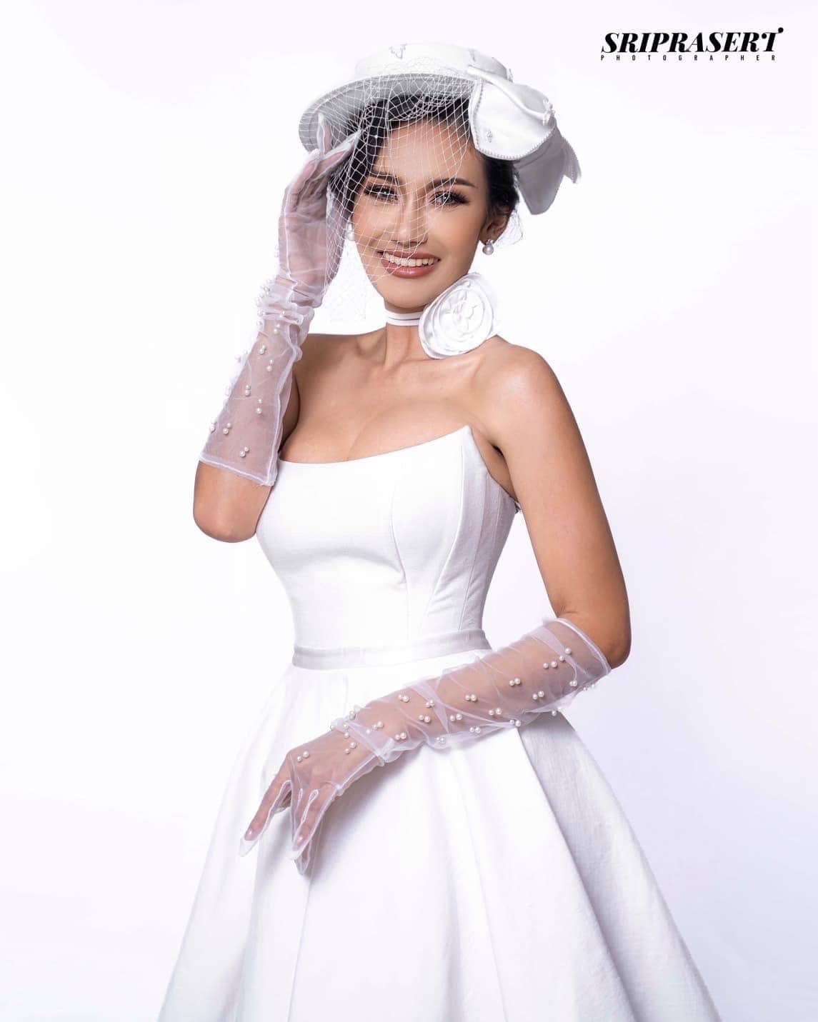 ชุดเซ็ท สีขาว POEM 1003 Size S-M BKK รูปที่ 1