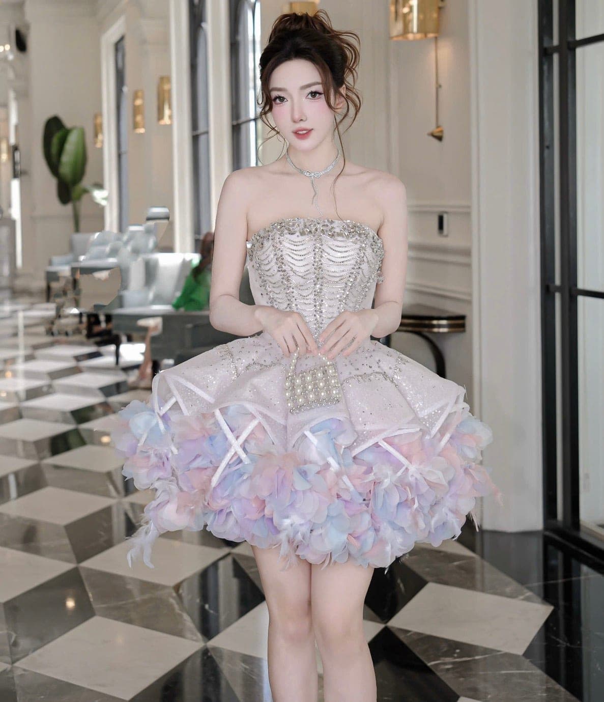 ชุดเดรส เกาะอก แต่งเพชร+ขนนก สีชมพูพาสเทล ม่วง 2024 Size M รูปที่ 6