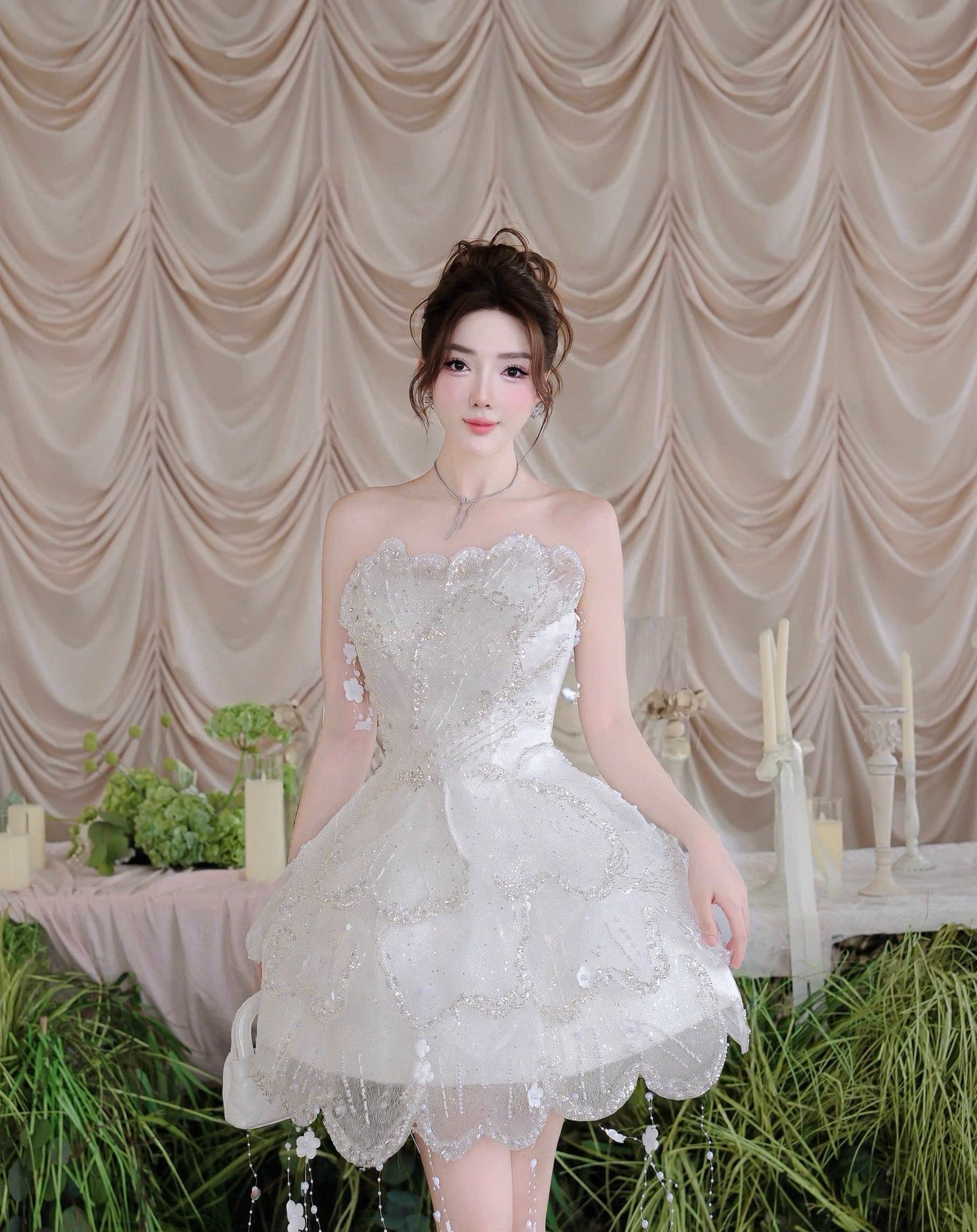 ชุดเดรส เกาะอก แต่งมุก+กลิตเตอร์ สีขาว 2039 Size S-M BKK รูปที่ 4