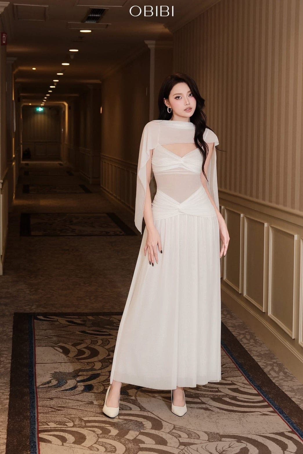 ชุดเดรส ราตรียาว สายเดี่ยว สีขาว BRAND OBIBI 3077 Size S,M BKK รูปที่ 1