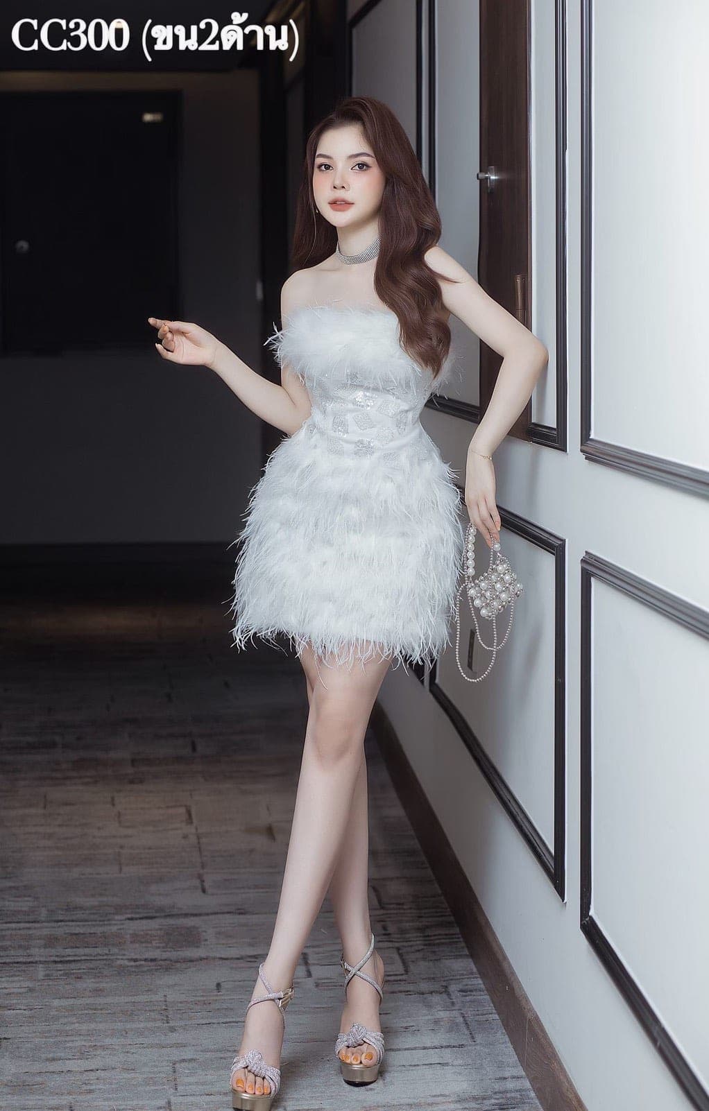 ชุดเดรส เกาะอก แต่งเพชร+ขน สีขาว 2075 Size M BKK รูปที่ 3