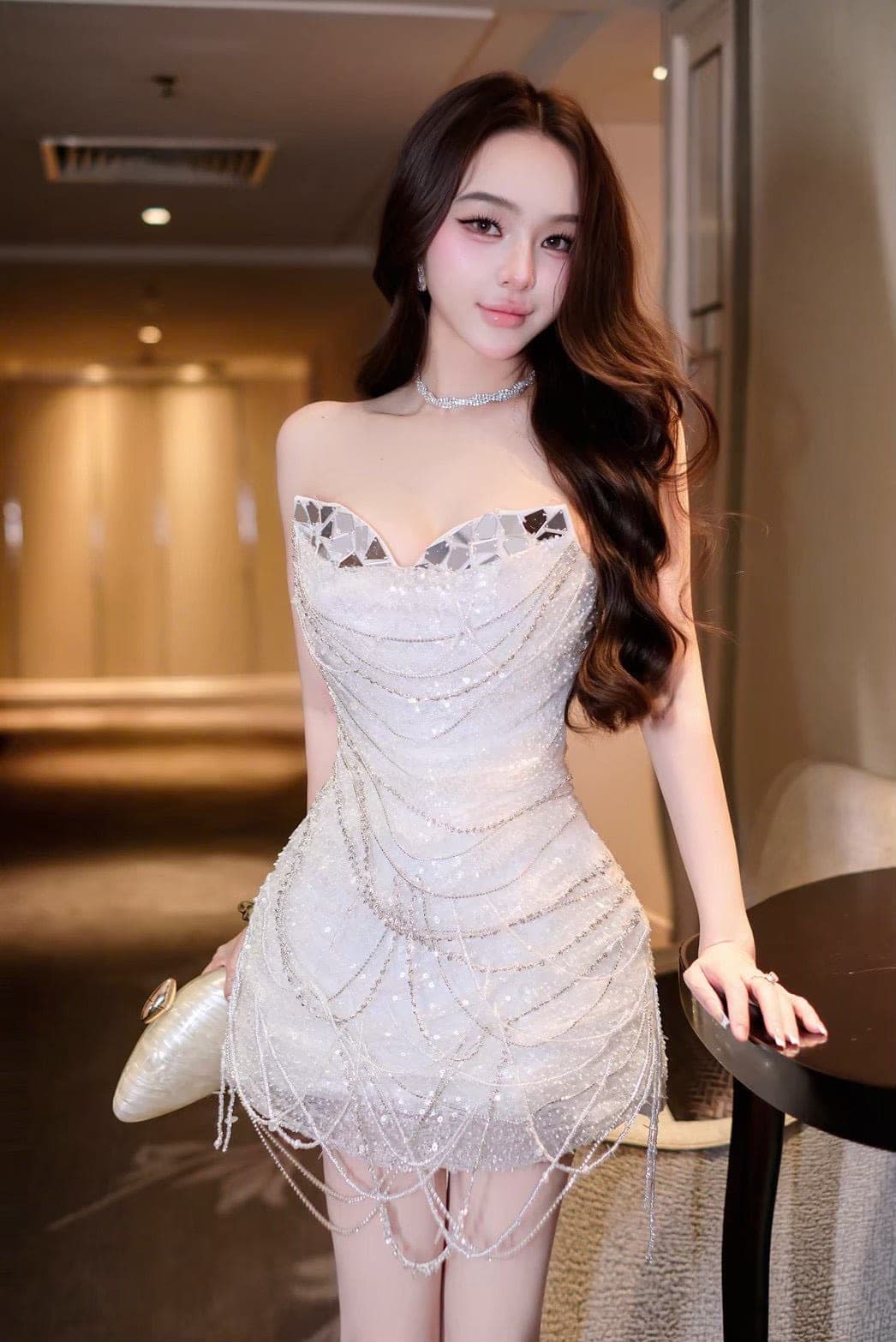 ชุดเดรส เกาะอกกระโปรงฟู แต่งโบว์ สีขาว Brand HISO 2336 BKK Size S-M รูปที่ 1
