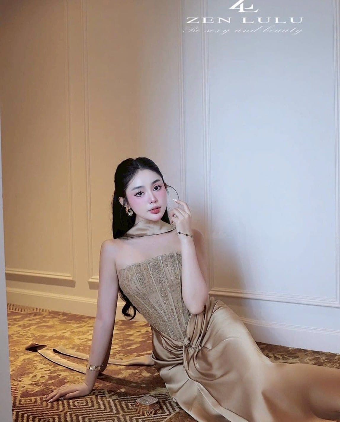 ชุดเดรส-ราตรี เกาะอก สีครีมทอง สีขาว ZEN LULU 3069 SIZE S-M BKK รูปที่ 4