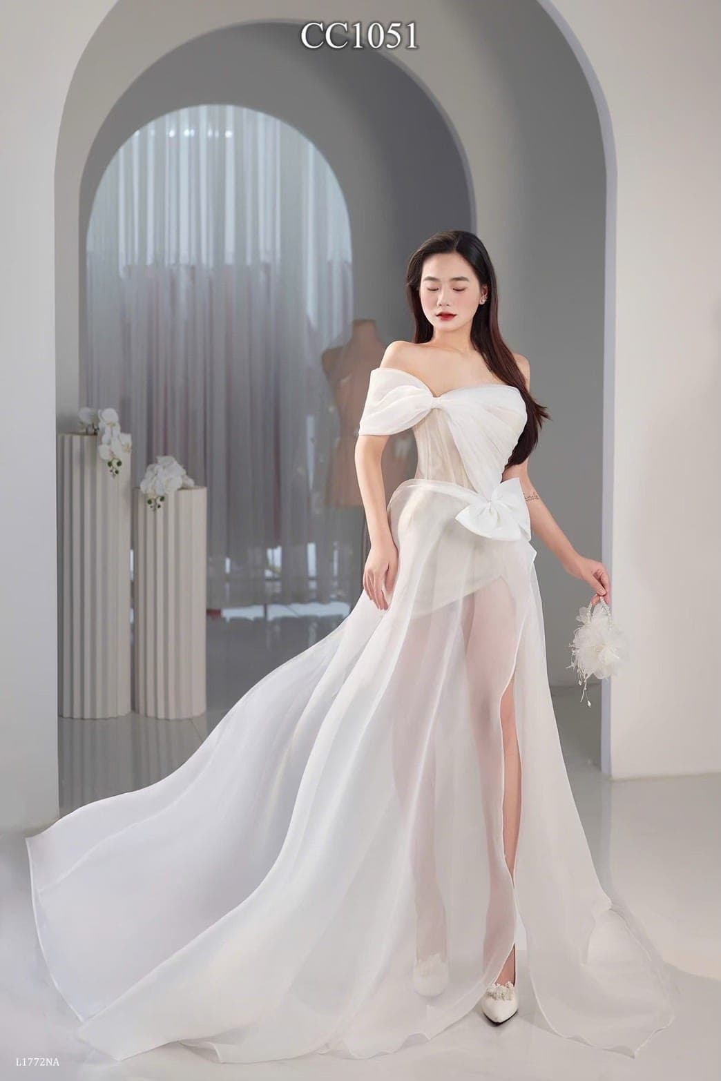 ชุดเดรส-ราตรี แต่งงาน แต่งโบว์ สีขาว Brand HiSo 3047 Size S-M BKK รูปที่ 2