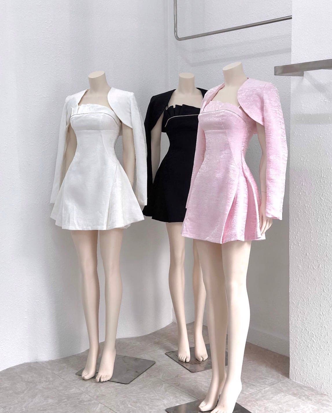 ชุดเดรส สีชมพู สีขาว BRAND TRANALI 4016 Size S BKK รูปที่ 6