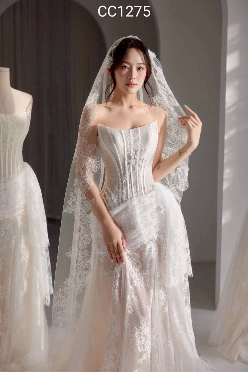 ชุดแต่งงาน ราตรียาว เกาะอก ลูกไม้ สีครีม-ขาว 3019 Size S M L BKK รูปที่ 1