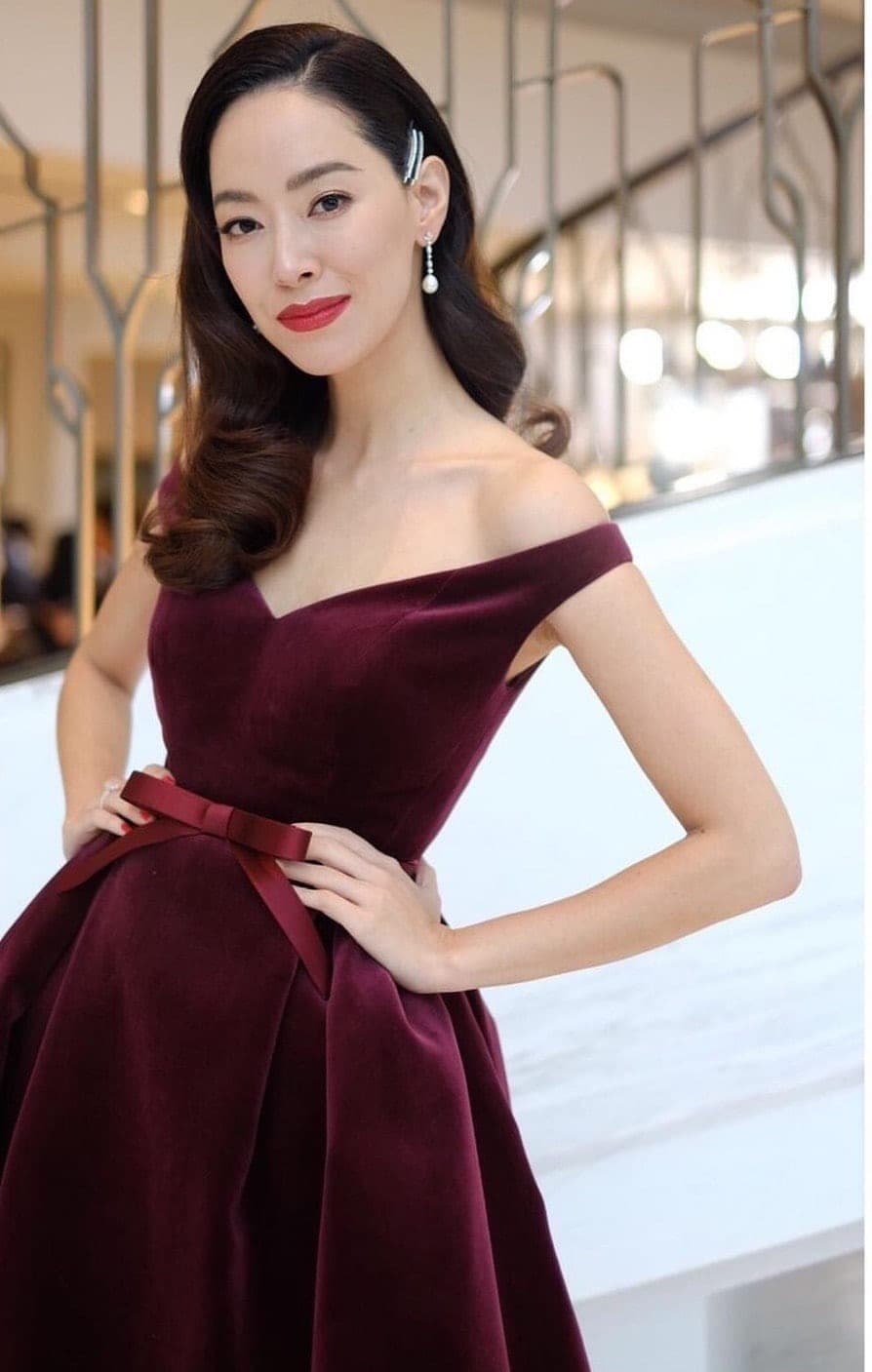 ชุดเดรส สีแดง POEM 1024 Size S (34) BKK รูปที่ 3