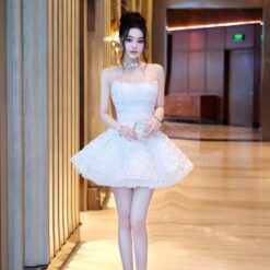 ชุดเดรส เกาะอก แต่งเพชร+กลิตเตอร์ สีขาว 2048 Size M