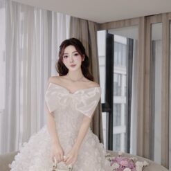 ชุดเดรส เกาะอก แต่งดอก+โบว์ สีขาว 2036 Size M