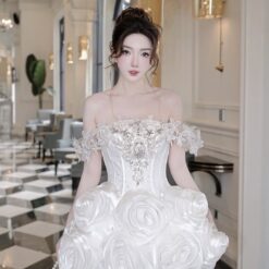 ชุดเดรส ปาดไหล่ แต่งดอก+เพชร สีขาว 2035 Size M