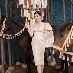 ชุดเดรส สีโอรส สีแดง VANANHSCARLET 2139 Size S-M