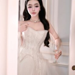 ชุดเดรส เกาะอก แต่งกลิตเตอร์ สีขาว 2025 Size M