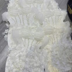 ชุดเดรส ปาดไหล่ แต่งดอก สีขาว 2018 Size M