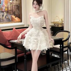 ชุดเดรส เกาะอก แต่งขน+กลิตเตอร์ สีขาว 2010 Size M