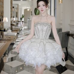 ชุดเดรส เกาะอก แต่งเพชร+กลิตเตอร์ สีขาว 2021 Size M