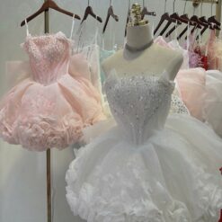 ชุดเดรส เกาะอก แต่งดอก+กลิตเตอร์ สีขาว 2020 Size S