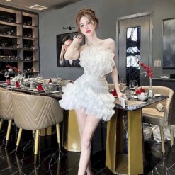 ชุดเซ็ท 2 ชิ้น เสื้อ+กระโปรง แต่งดอก สีขาว 4001 Size S