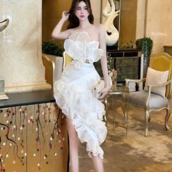 ชุดเซ็ท 2 ชิ้น เสื้อ+กระโปรง แต่งดอก สีขาว 4002 Size S