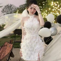 ชุดเดรส คล้องคอ แต่งขน+โบว์ สีขาว 2082 Size S