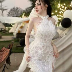 ชุดเดรส คล้องคอ แต่งขน+โบว์ สีขาว 2082 Size S