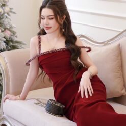 ชุดราตรียาว สายเดี่ยว แต่งเพชร สีแดง 3012 Size M