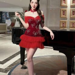 ชุดเดรส ปาดไหล่ แต่งโบว์เพชร สีแดง 2092 Size M