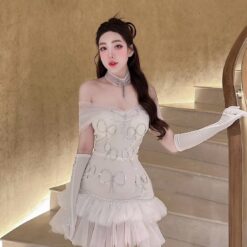 ชุดเดรส ปาดไหล่ แต่งโบว์เพชร สีขาว 2093 Size M