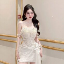 ชุดเดรส เกาะอก แต่งมุก+ดอก สีขาว 2107 Size S-M